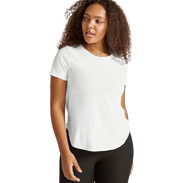 Beyond Yoga Women's Featherweight Supreme Cropped Tee, Darkest