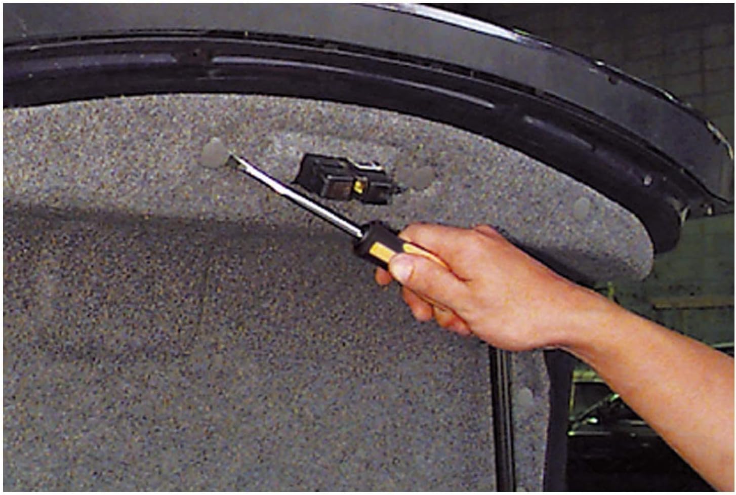 VESSEL Clip Extractors, Set of 2 - Image 4