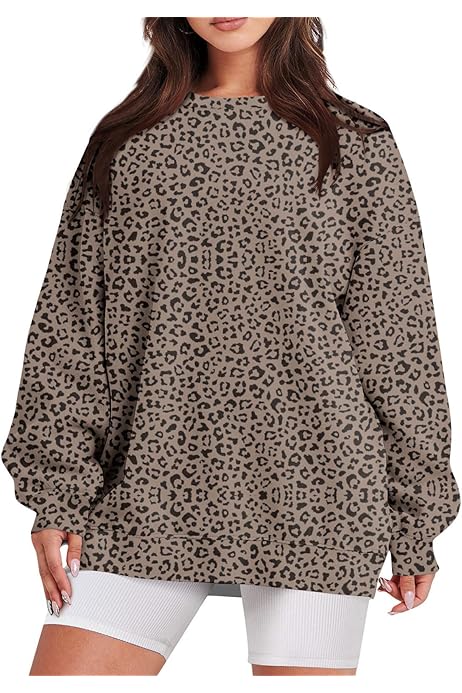SOLY HUX Women's Graphic Leopard Star Print Sweatshirt - Oversized Drop Shoulder Pullover For Fall & Casual Wear