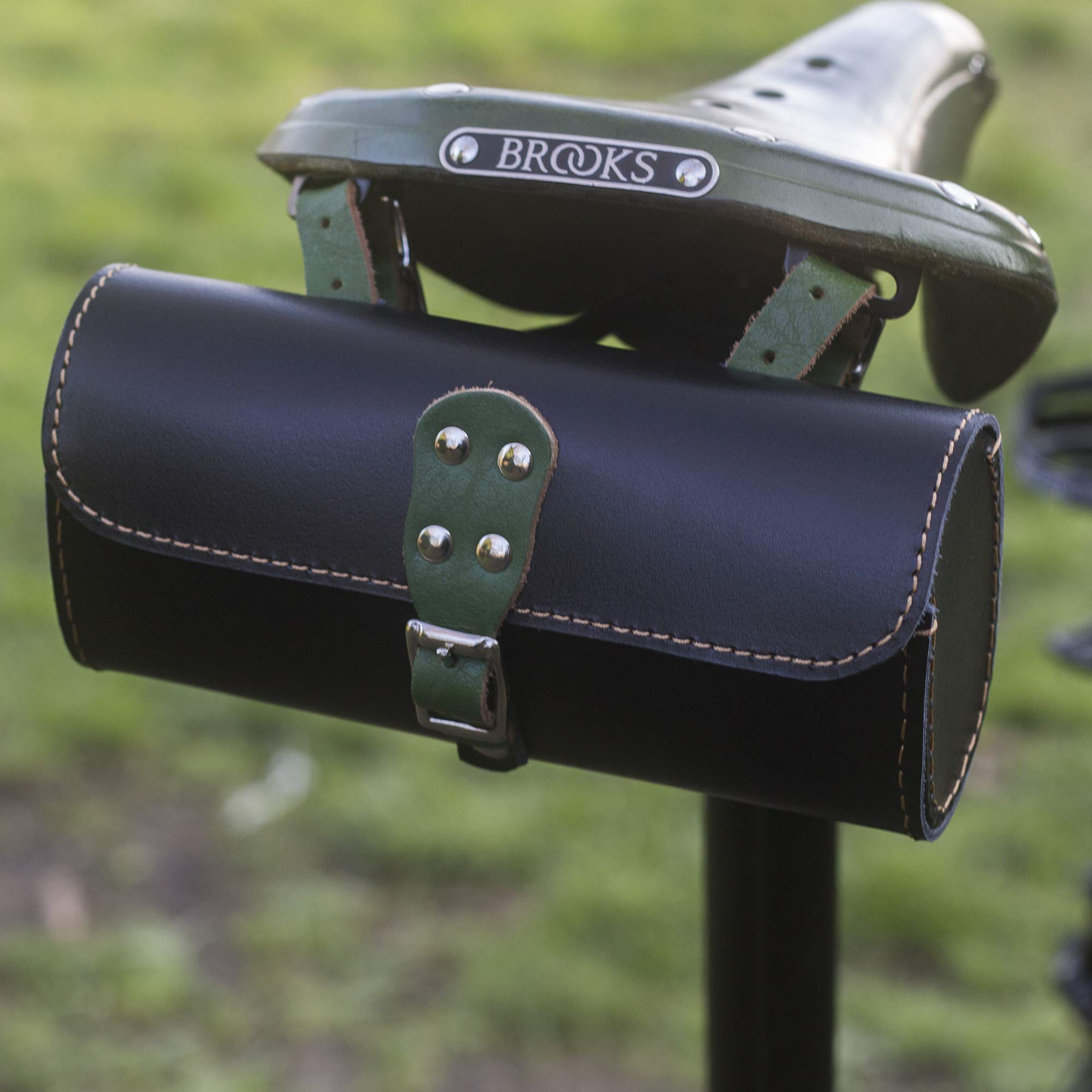 London Craftwork Leather Tool Bag Bicycle Saddle Bag Handcrafted Bike Bag Black Green bro-bl-Green