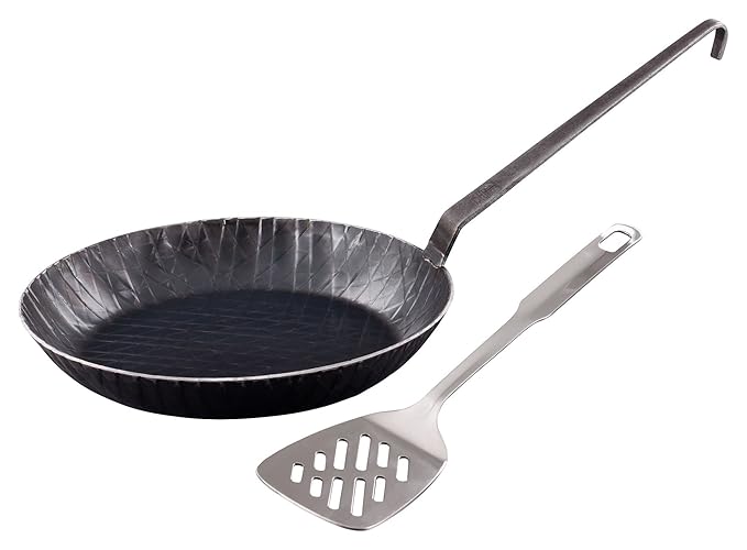 GRÄWE Schmiedeeiserne Bratpfanne Ø 28 cm mit hohem Rand, Made in Germany - unbeschichtete Eisenpfanne mit Haken-Stiel, inkl. 