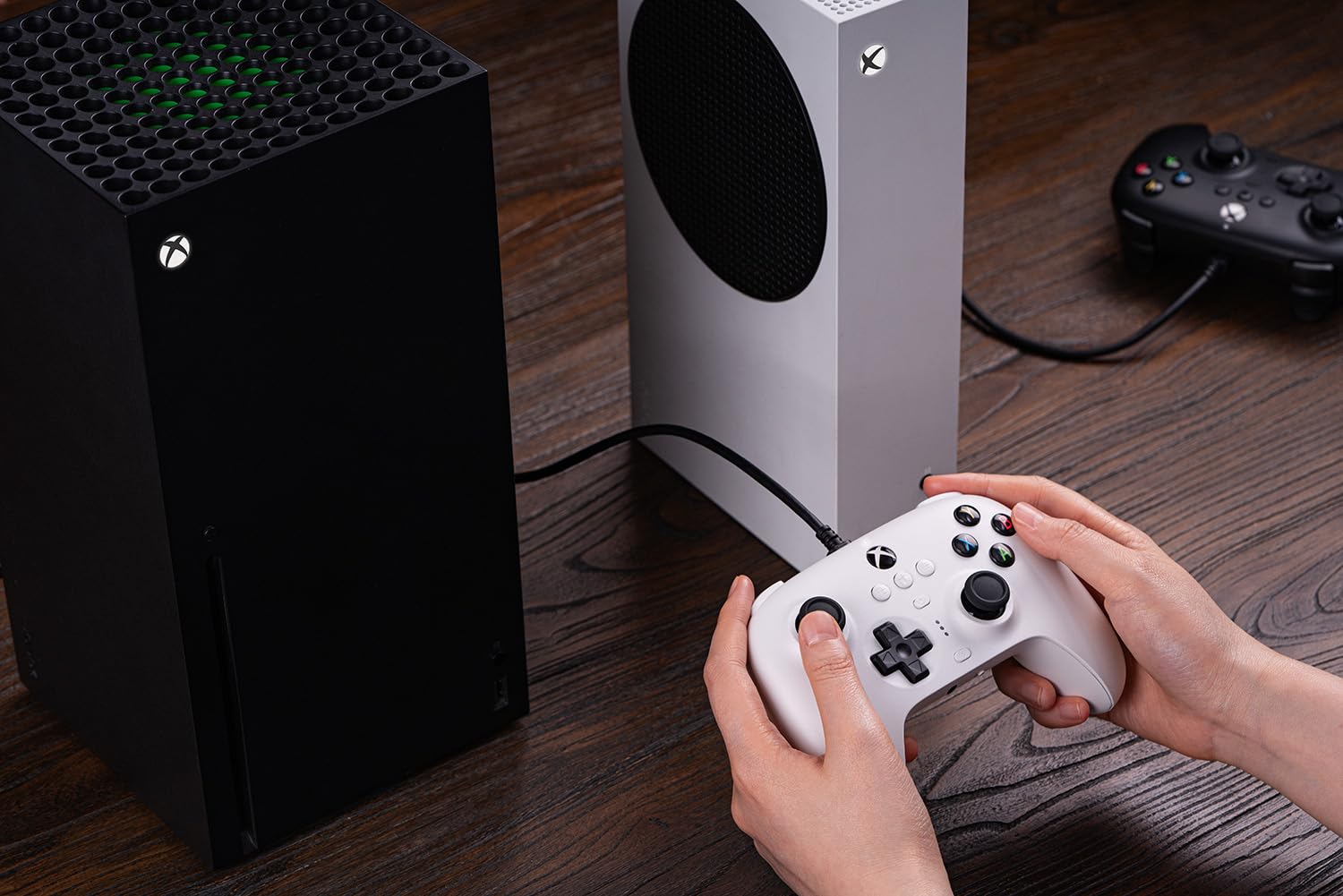 8Bitdo Ultimate Wired Controller for Xbox, Hall Effect Joysticks and Hall Triggers, Compatible with Xbox Series X|S, Xbox One, Windows 10 & Windows 11 - Officially Licensed (Black)