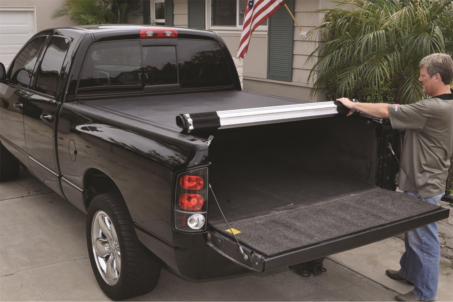 Amazon Com Bak Industries 36213 Roll X Tonneau Cover For Dodge Ram Automotive