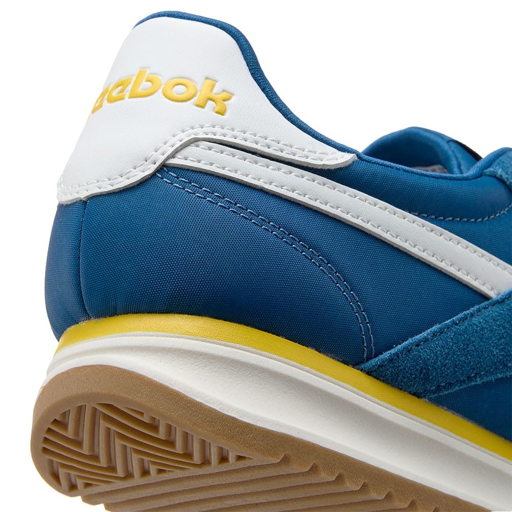 Reebok World 70 8