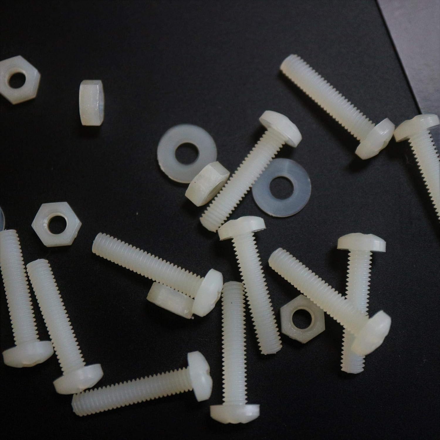 50 x Nylon Pan Head, Crosshead Plastic Machine Screws, M3 x 20mm, Plastic Bolts, Nuts & Washers, Natural - Image 4
