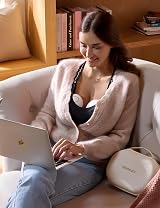 Momcozy M6 Wearable Double Electric Breast Pump Red view 9