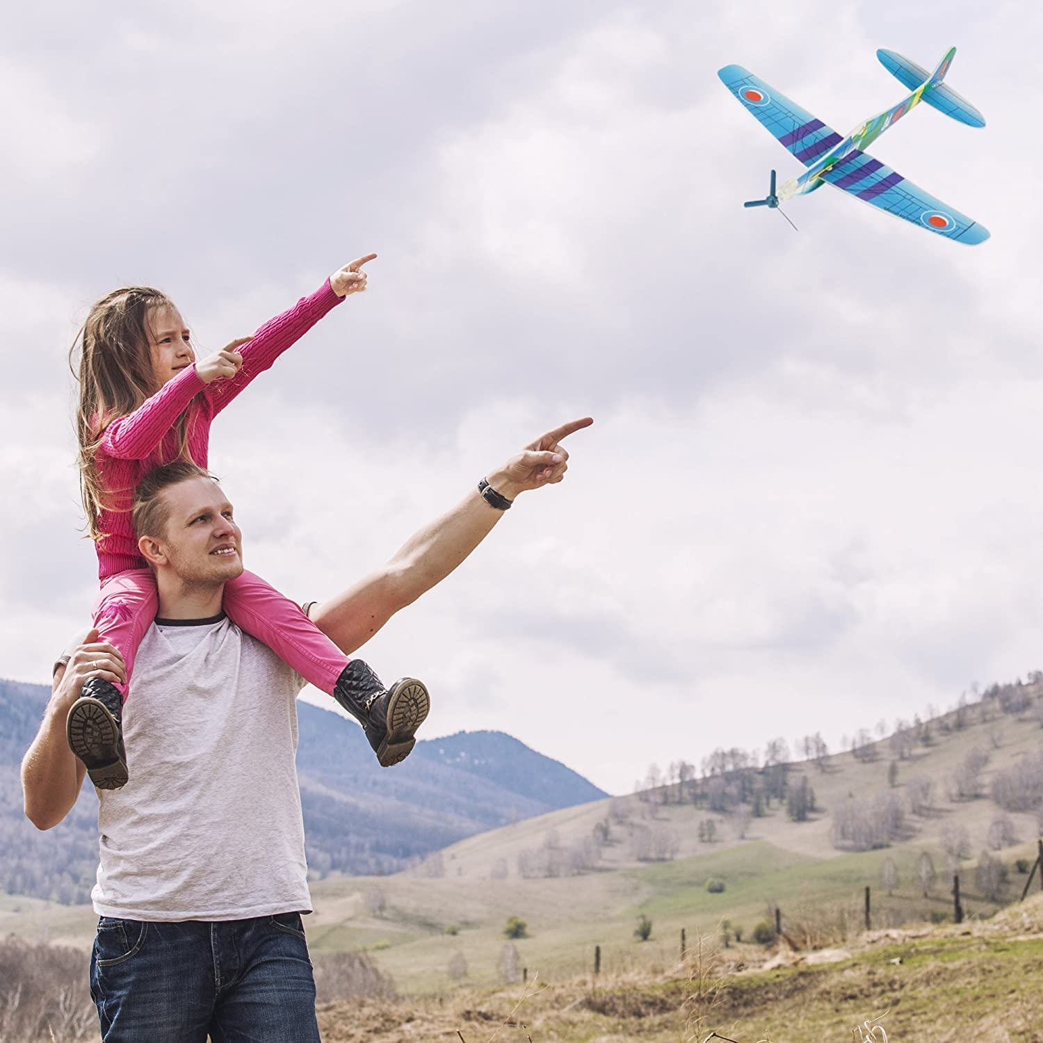 THE TWIDDLERS 48 Flying Gliders Airplane Toys (8