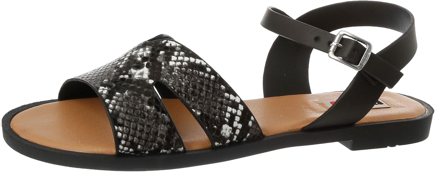 amazon offers women's footwear