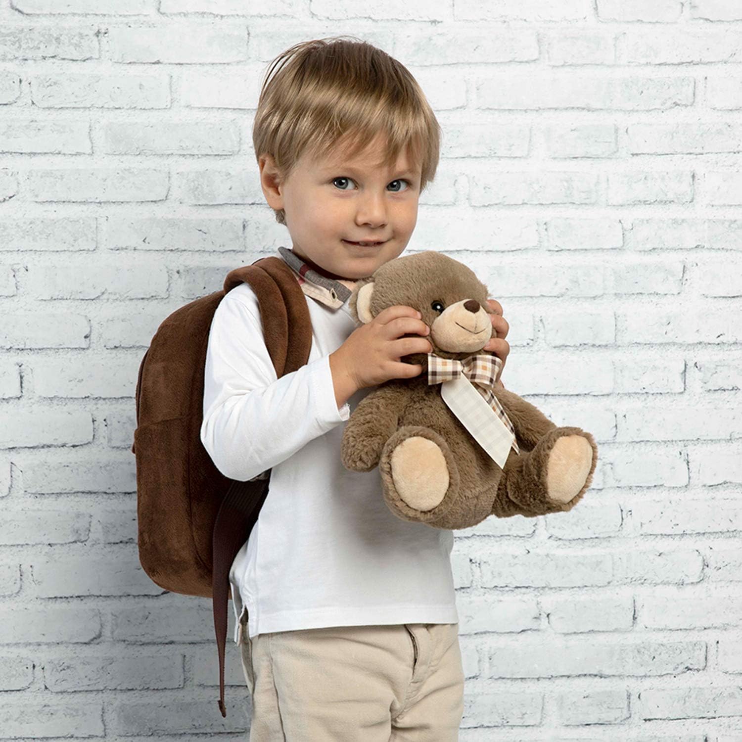 PERLETTI Plush Teddy Bear Backpack for Kids with Fluffy Stuffed Puppet - Image 5
