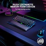 Razer Ergonomic Wrist Rest Mini - Leatherette Cushion for Mini Keyboards Black view 2