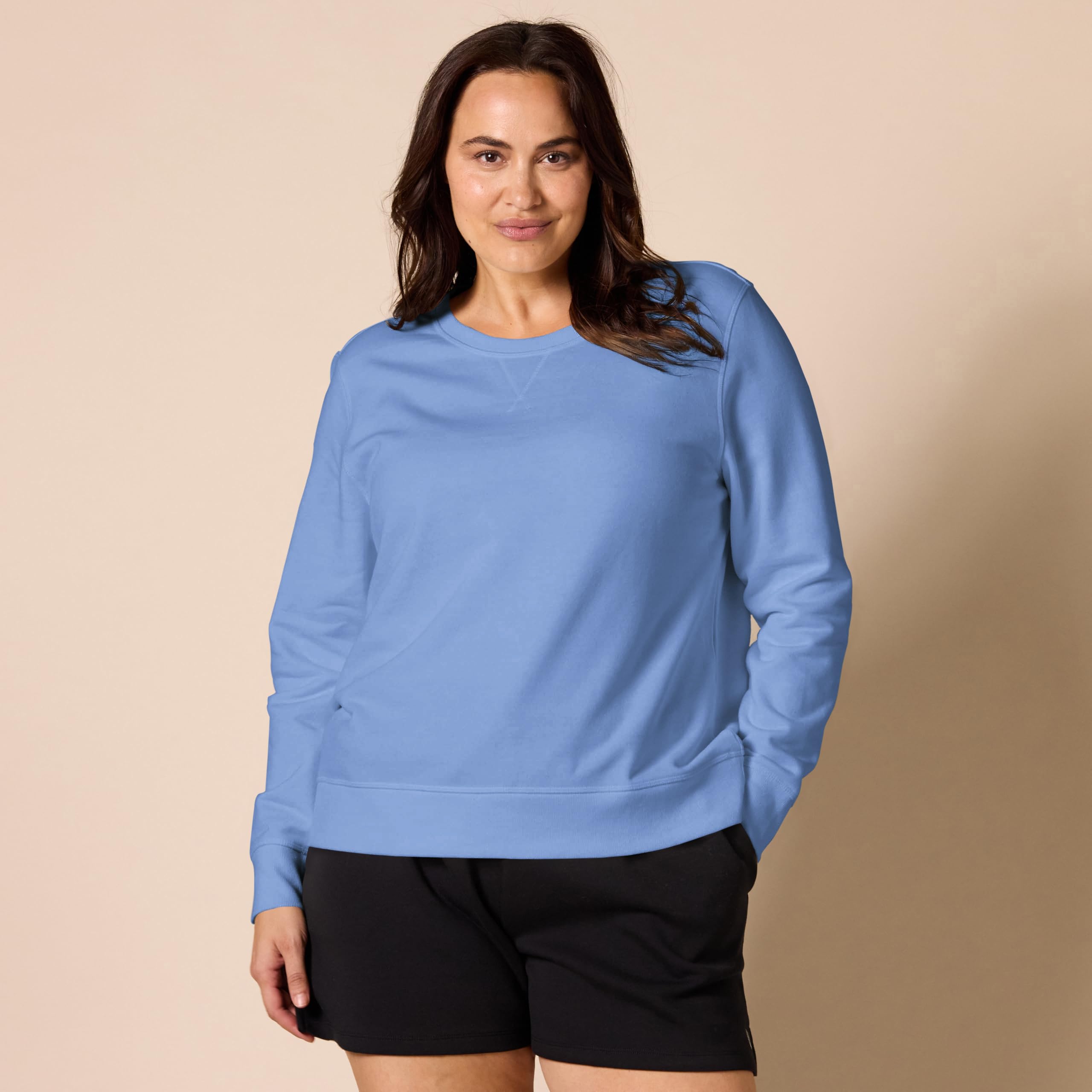 Amazon Essentials Women's Fleece Crewneck Pullover Sweatshirt (Available in Plus Size)