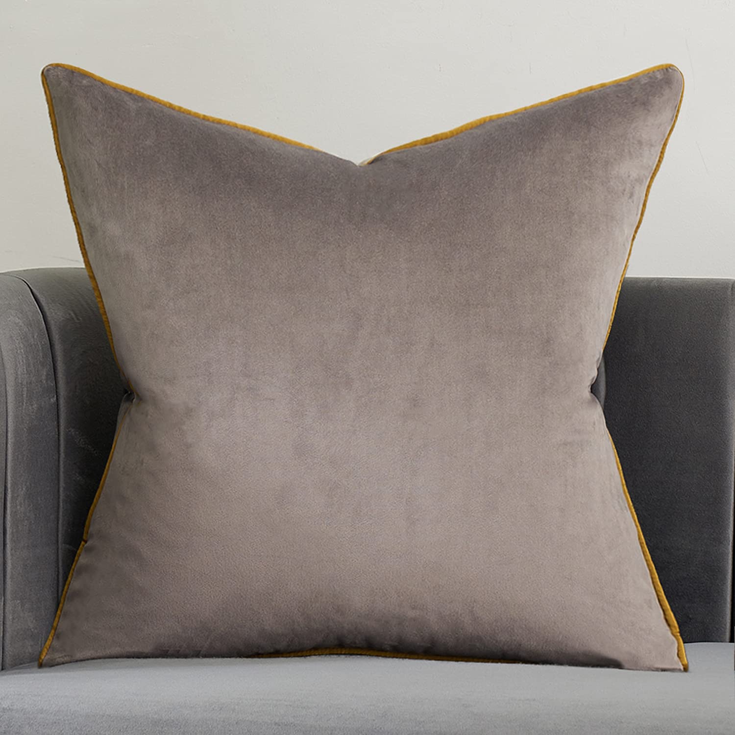 Avigers 18 x 18 Inches Gray Solid Cushion Case Luxury Modern Square Throw Pillow Cover Decorative Pillow for Couch Living Room Bedroom Car 45 x 45cm