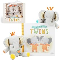 Amazon.com: Tickle & Main We Are Twins - Juego de 2 sonajeros de ...