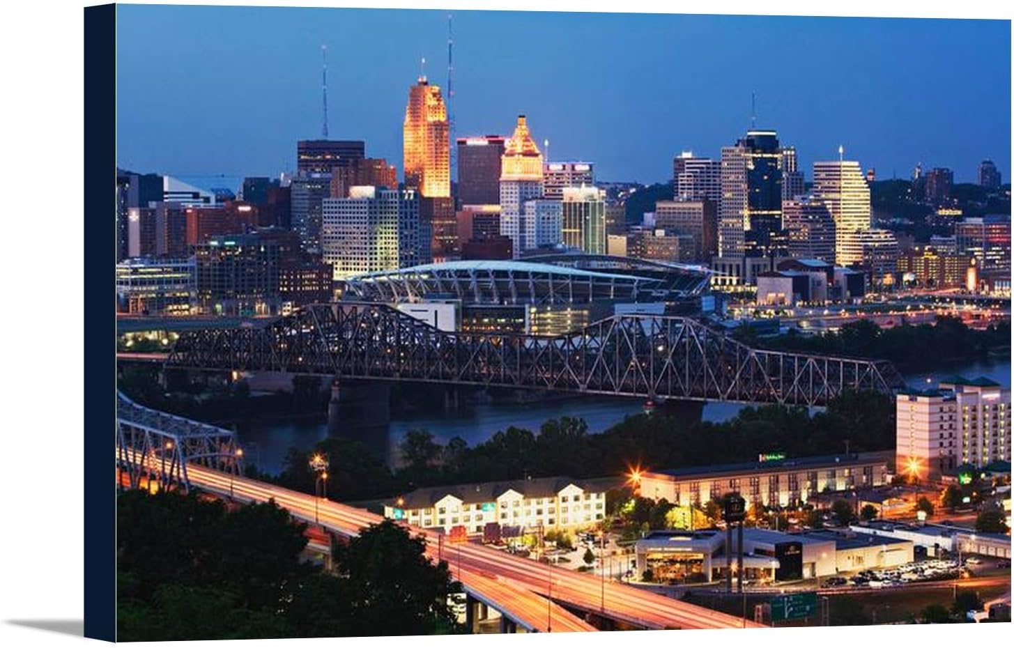 Amazon Com Cincinnati Ohio Skyline At Night 9026999 36x24 Gallery Wrapped Stretched Canvas Posters Prints
