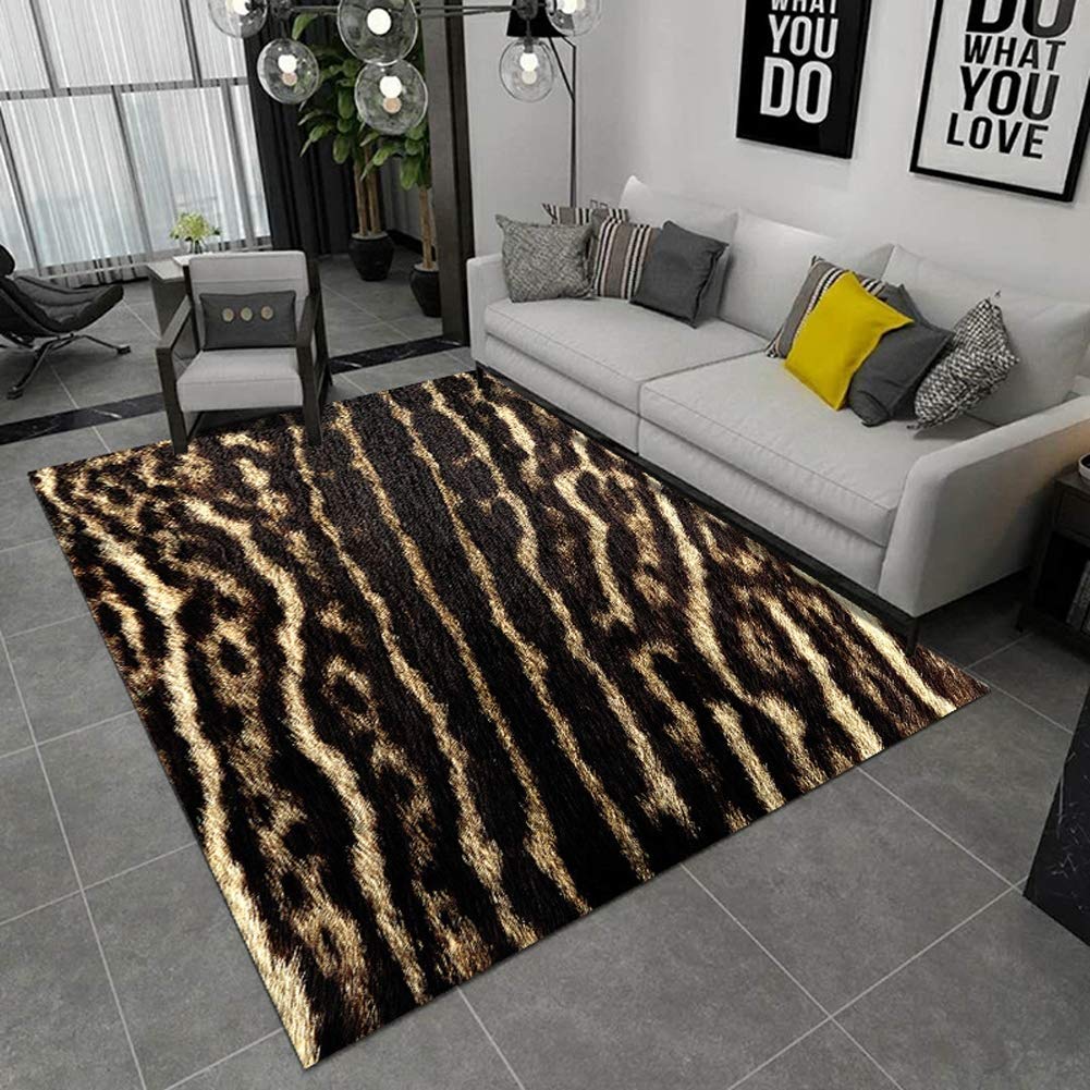 Jungle bronw black rug line and dots leopard