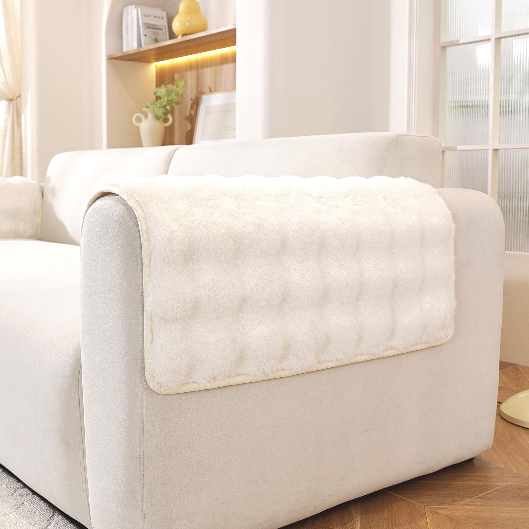 Hittun Waterproof Dog Bed Cover Non Slip Couch Covers for Dogs Washable Soft Faux Fur Sofa Cover Couch Covers for 3 Cushion Couch Sofa Pet Friendly (Off White, 24" x 24" 2 Pack)