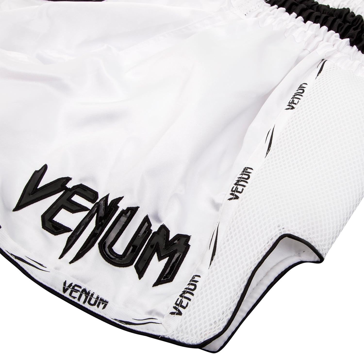 Venum Giant Muay Thai Shorts : Clothing