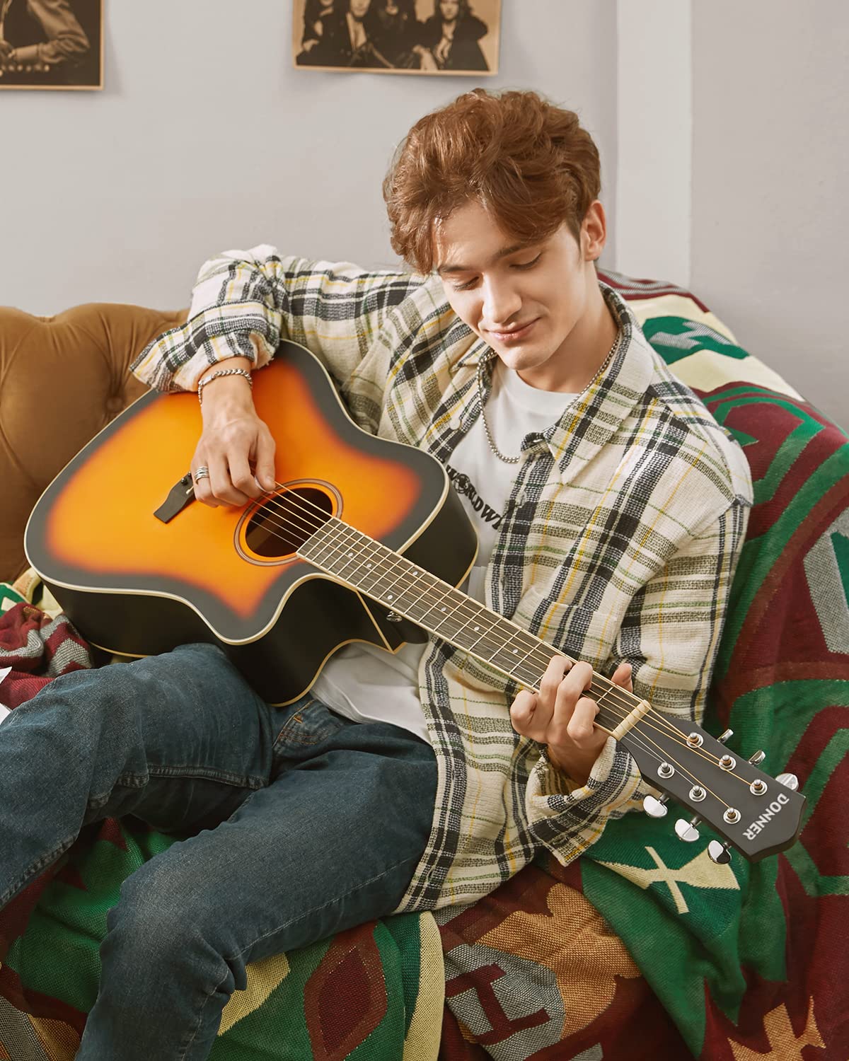 Donner Guitarra acústica para principiantes adultos tamaño completo Cutaway Acustica Guitarra Bundle Kit con bolsa de lección en línea gratuita Correa afinador Capo Pickguard String Pick, mano derecha 41"Sunburst, DAG-1CS/DAD-160CS