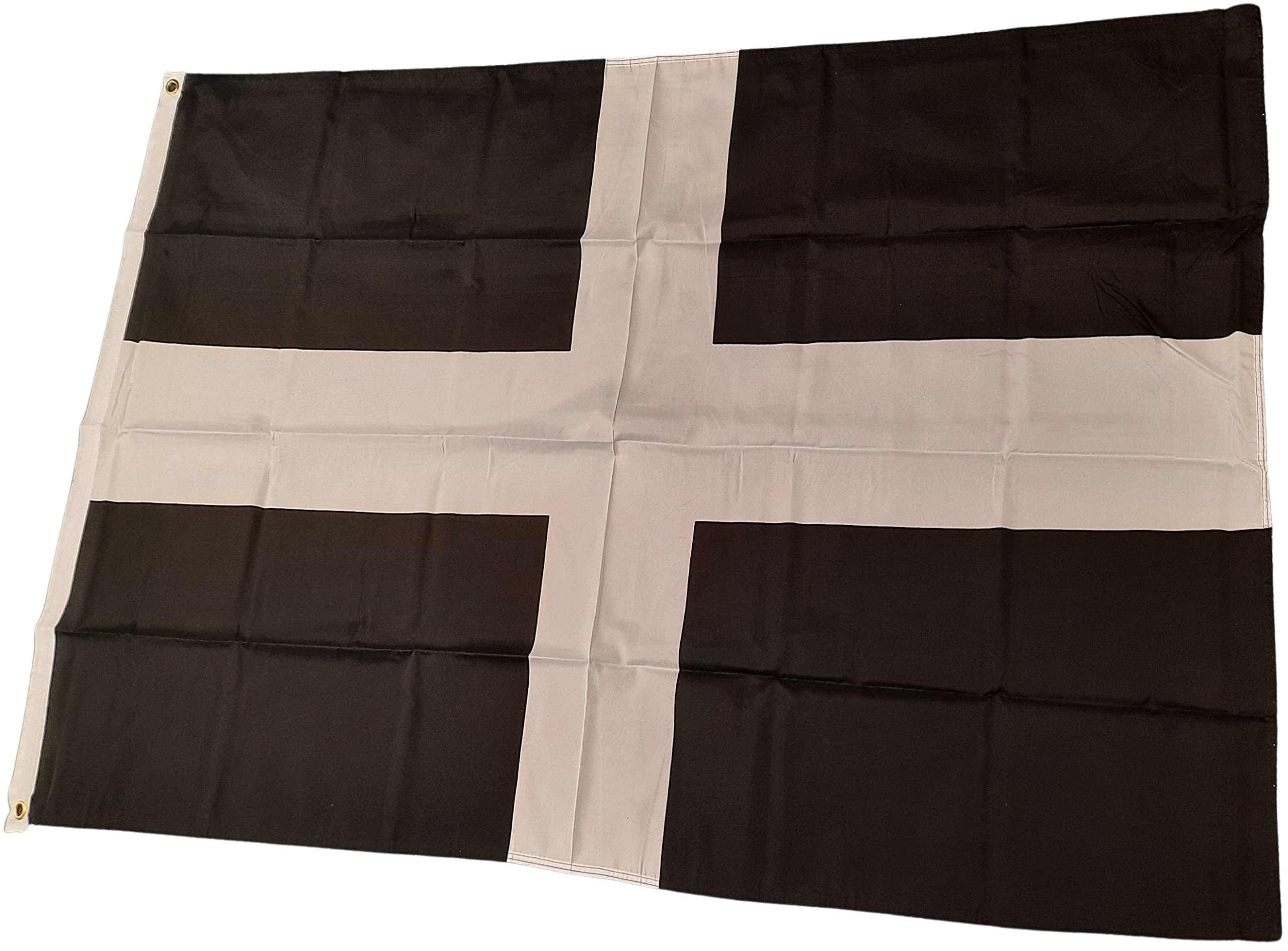 NWFlags Cornwall Flag 3ft x 2ft 75d Premium Polyester Suitable For Flagpoles | Strong Polyester 3x2 foot material Cornish flag with Eyelets