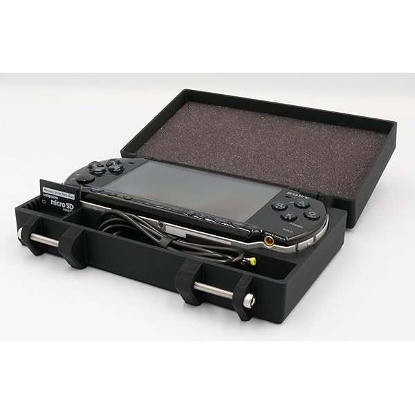 Amazon.com: D & H Distributing Co PSP Carrying Case : Video Games
