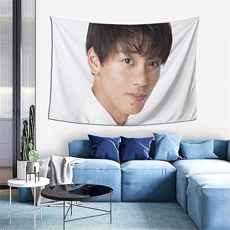 Amazon Co Jp 竹内涼真 2 多機能 パーソナリティ壁画 タペストリー 大きいサイズ 布ポスター 壁掛け布 インテリア 高級写真のタペストリー 背景布 布を掛ける 壁紙 布製152cmｘ102cm ホーム キッチン