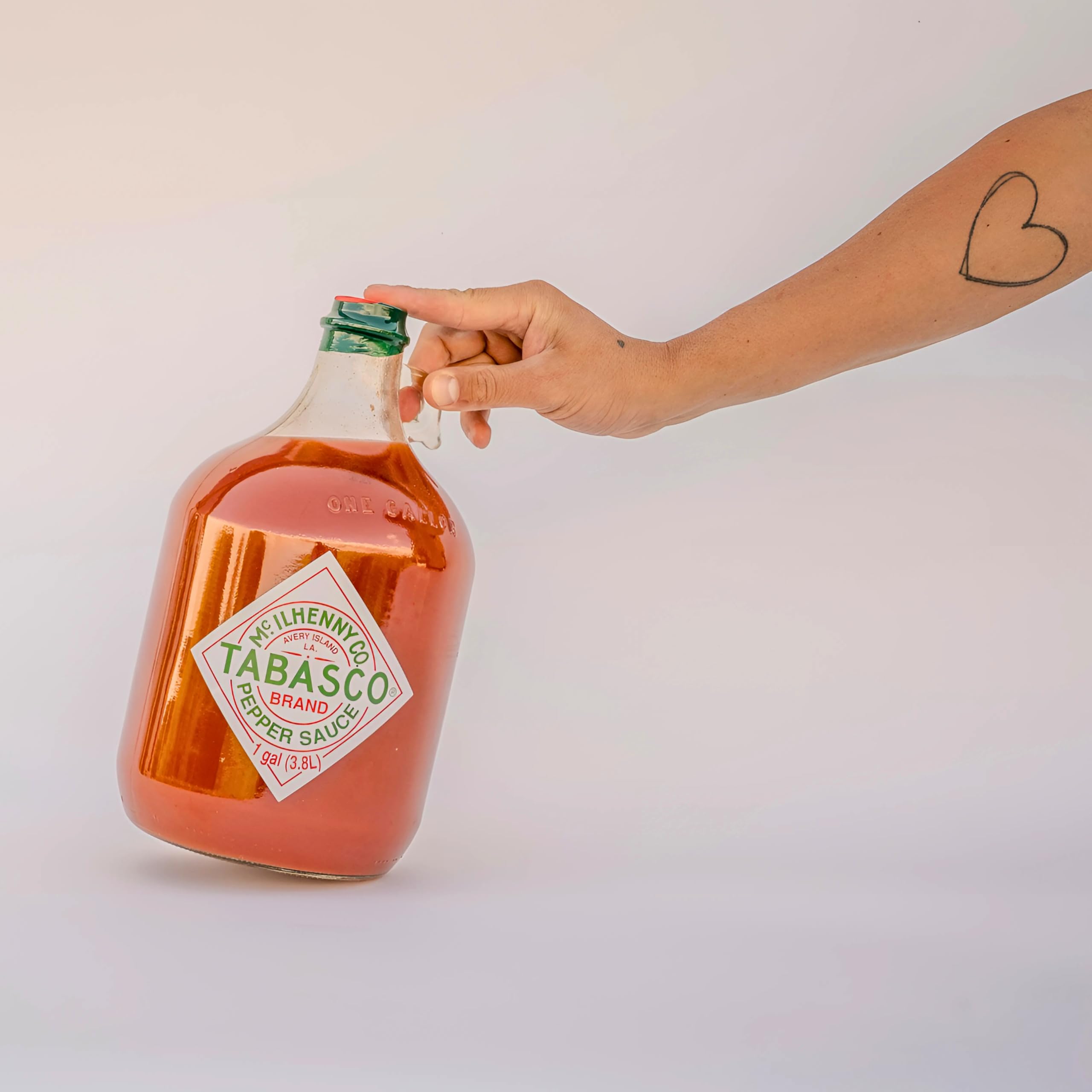 TABASCO® Original Red Pepper Sauce (3,8L, 1 Gallone) – Authentischer TABASCO-Geschmack für echte Fans – Perfekt für Küche, Events und scharfe Speisen 3