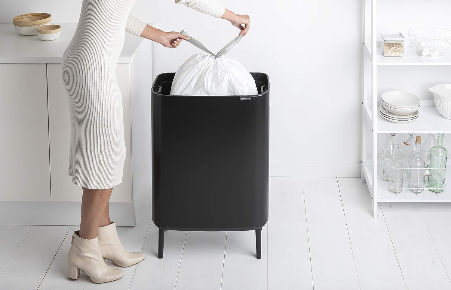 Brabantia Bo Touch Bin Hi - 60L Inner Bucket (Matt Black) Large Waste Kitchen Bin - Soft-touch, 1 inner bucket: 60 L - Image 4