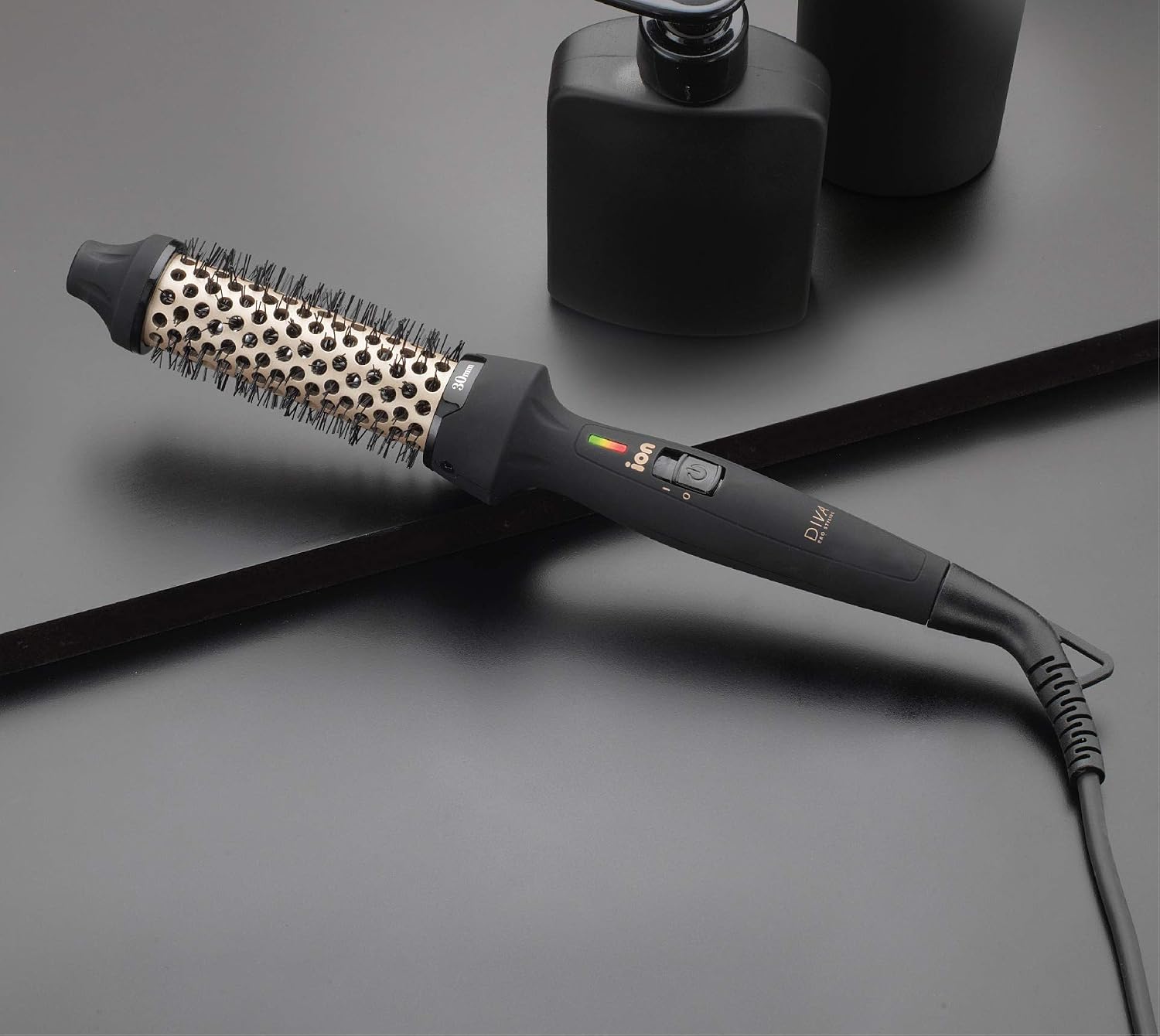 Diva Pro Styling Ceramic Hot Brush (30mm) with Ionic Conditioning PRO314, Black - Image 3