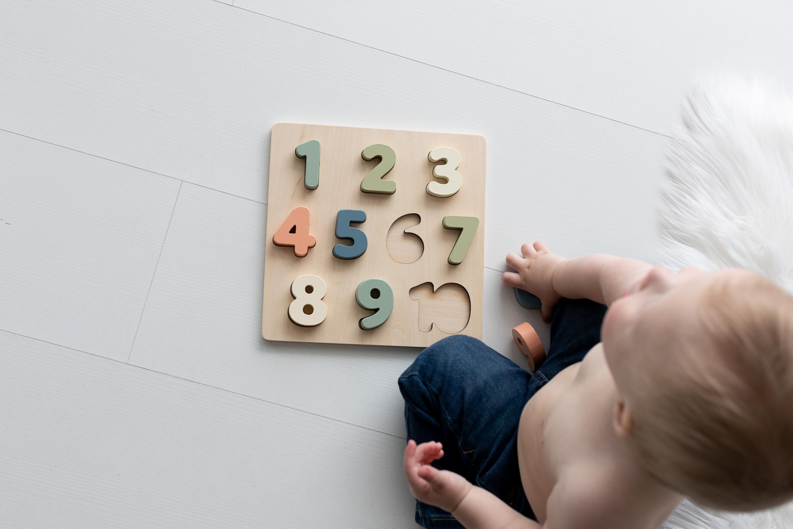 Pearhead Wooden 123 Numbers Puzzle, Colorful Preschool Counting Board, Interactive Montessori Educational Learning Baby Toys for Boys or Girls, Ideas for Toddlers