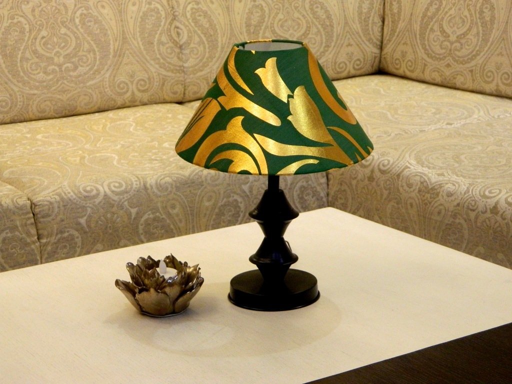 TUCASA Table LAMP