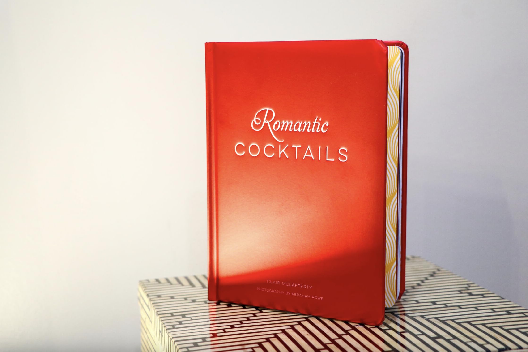 Romantic Cocktails: Craft Cocktail Recipes for Couples, Crushes, and Star-Crossed Lovers Romantic Cocktails: Craft Cocktail Recipes for Couples, Crushes, and Star-Crossed Lovers Hardcover
