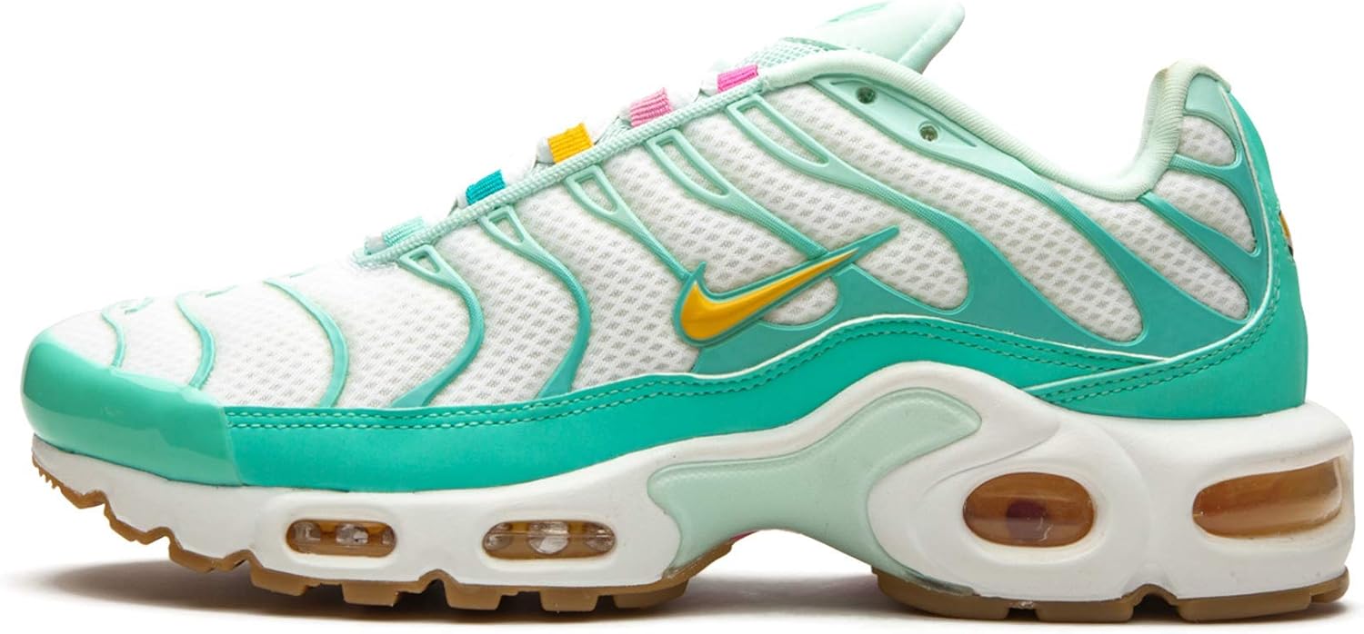 woman air max plus
