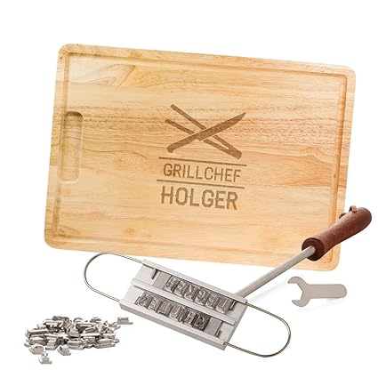 Kitchen Rockstars Grillset – BBQ Brandeisen mit wechselbaren Buchstaben – Schneidebrett – Grillchef Grillbesteck – Personalis