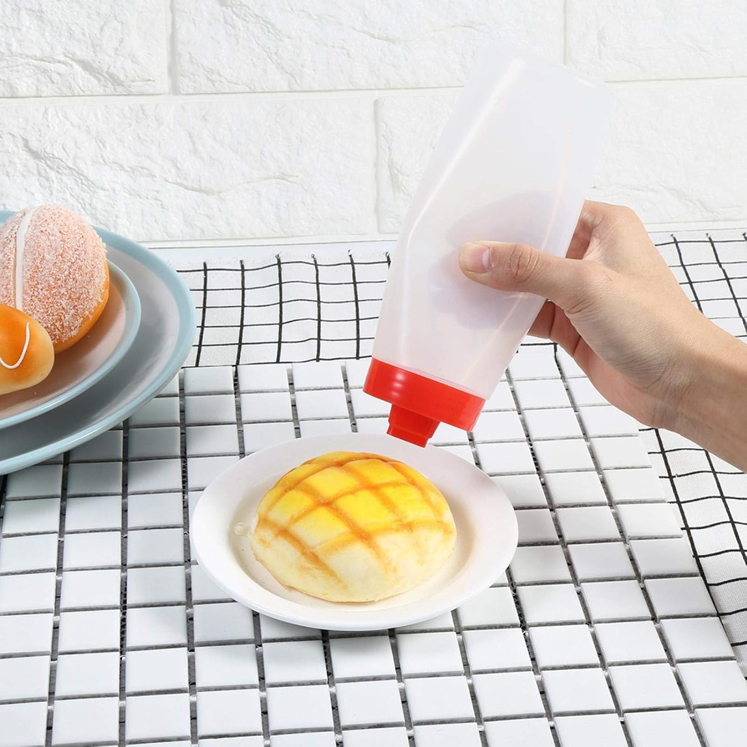 Ketchup Dispenser, Transparent Sauce Bottle for Mayonnaise(red) Amazon