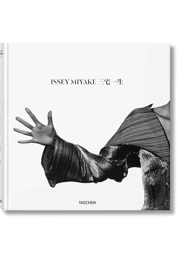 ISSEY MIYAKE PHOTOGRAPHS ■購入前商品説明必読‼️ Irving Penn Regards the Work of Issey Miyake: Photographs 1975