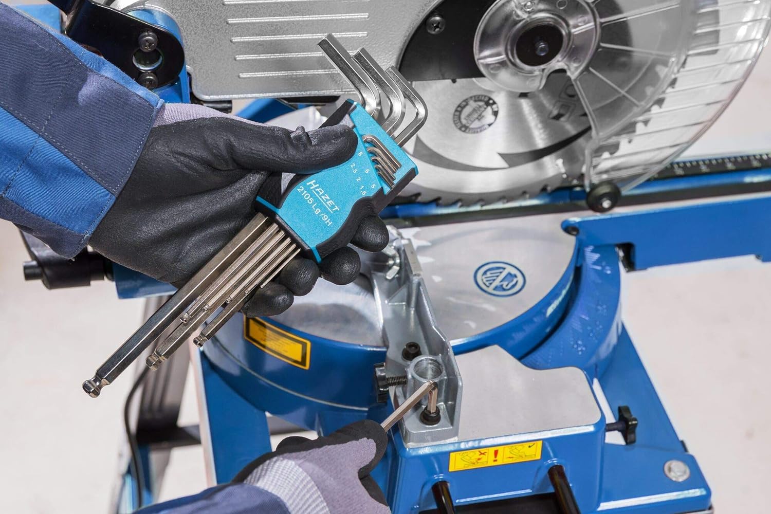 HAZET Winkelschraubendreher-Satz 2105LG/9H I 9-teilig in Kunststoffhalterung mit Kugelkopf, Innensechskant-Profil I besonders passend für schwer zugängliche Verschraubungen 7