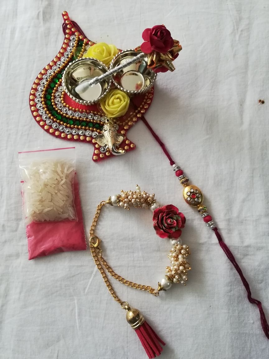 bhai & bhabhi rakhi with plate