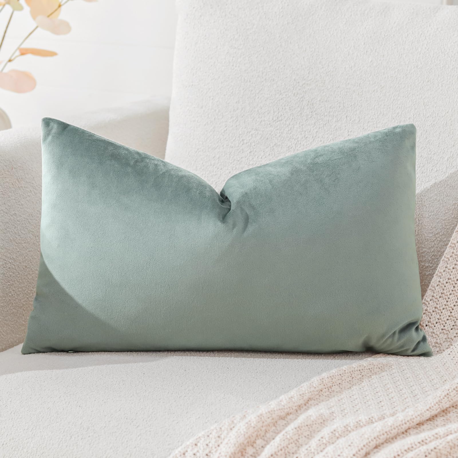 Artscope Luxury Velvet Cushion Covers Super Soft Decorative Rectangle Throw Pillow Covers Case Cushion Covers for Sofa Couch Bedroom Car Decor 40x60cm Light Gray