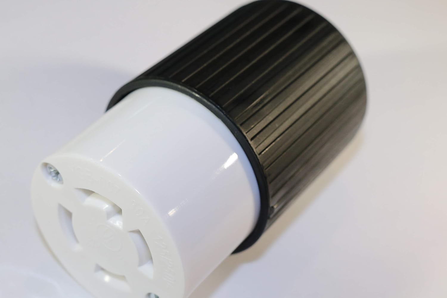 Amazon.com: Socket, NEMA L14-30 30 Amp, 125/250V Twist Lock: Industrial &  Scientific