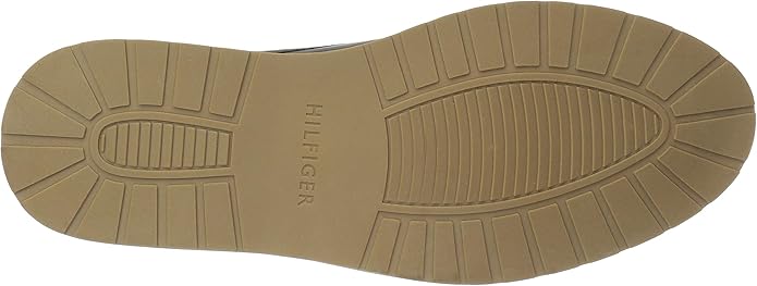 tommy hilfiger men's laurel chukka boots