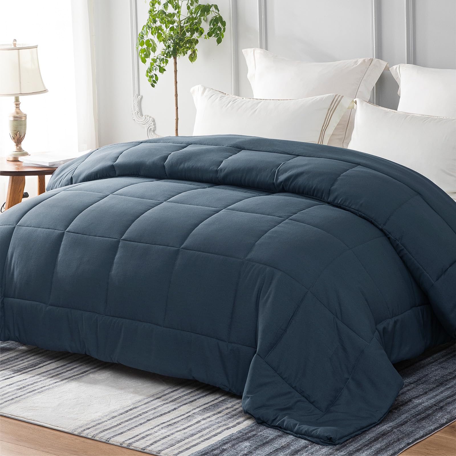 Whale Flotilla Reversible Duvet Single Size for All Seasons, 7.5 Tog Down Alternative Box Sitiched Comforter, Lightweight and Machine Washable Bedding Set, 135x200 cm, Navy Blue