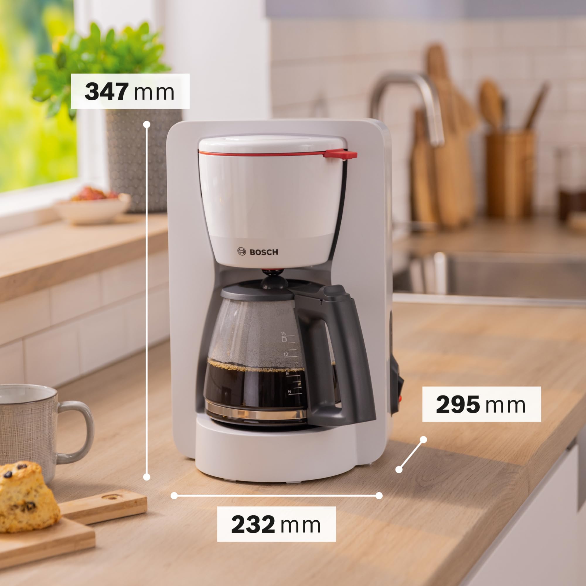 Bosch Filterkaffeemaschine MyMoment TKA2M111, Glaskanne 1,25 L, für 10-15 Tassen, 40min Warmhaltefunktion, Tropfstopp, schwenkbarer Filterträger, abnehmbarer Wassertank, 1200 Watt, Weiß matt 2