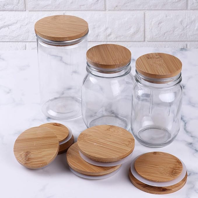 bamboo lid with straw and mason jar