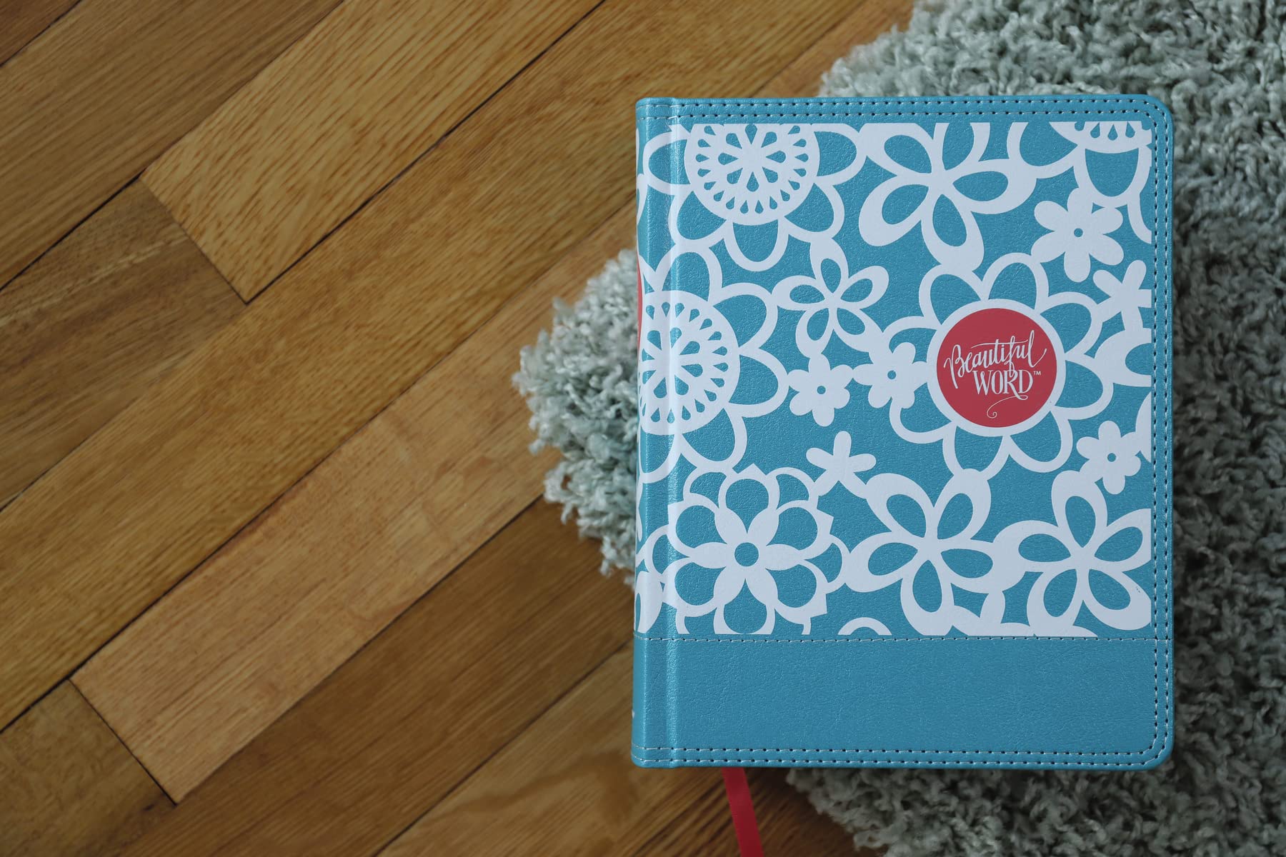 NIV, Beautiful Word Coloring Bible for Girls, Leathersoft over Board, Teal: Hundreds of Verses to Color NIV, Beautiful Word Coloring Bible for Girls, Leathersoft over Board, Teal: Hundreds of Verses to Color Hardcover