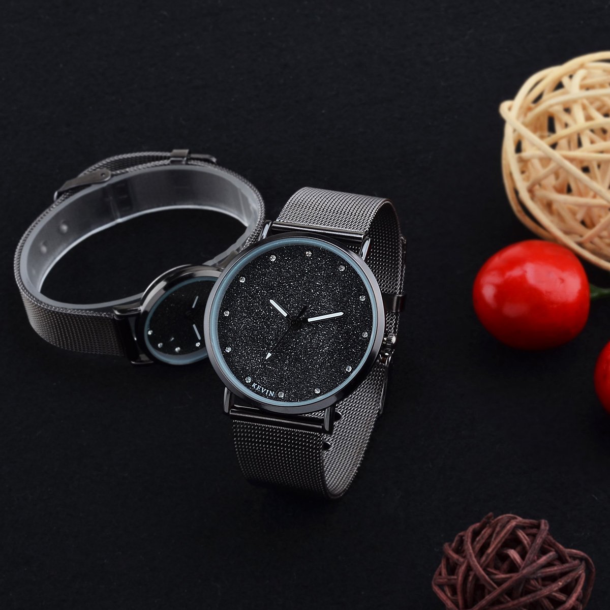 LONGQI Rhinestone Couple Mesh Watch Starry Dial Round Case Sparkling Wristwatch Holiday Gift (Men)