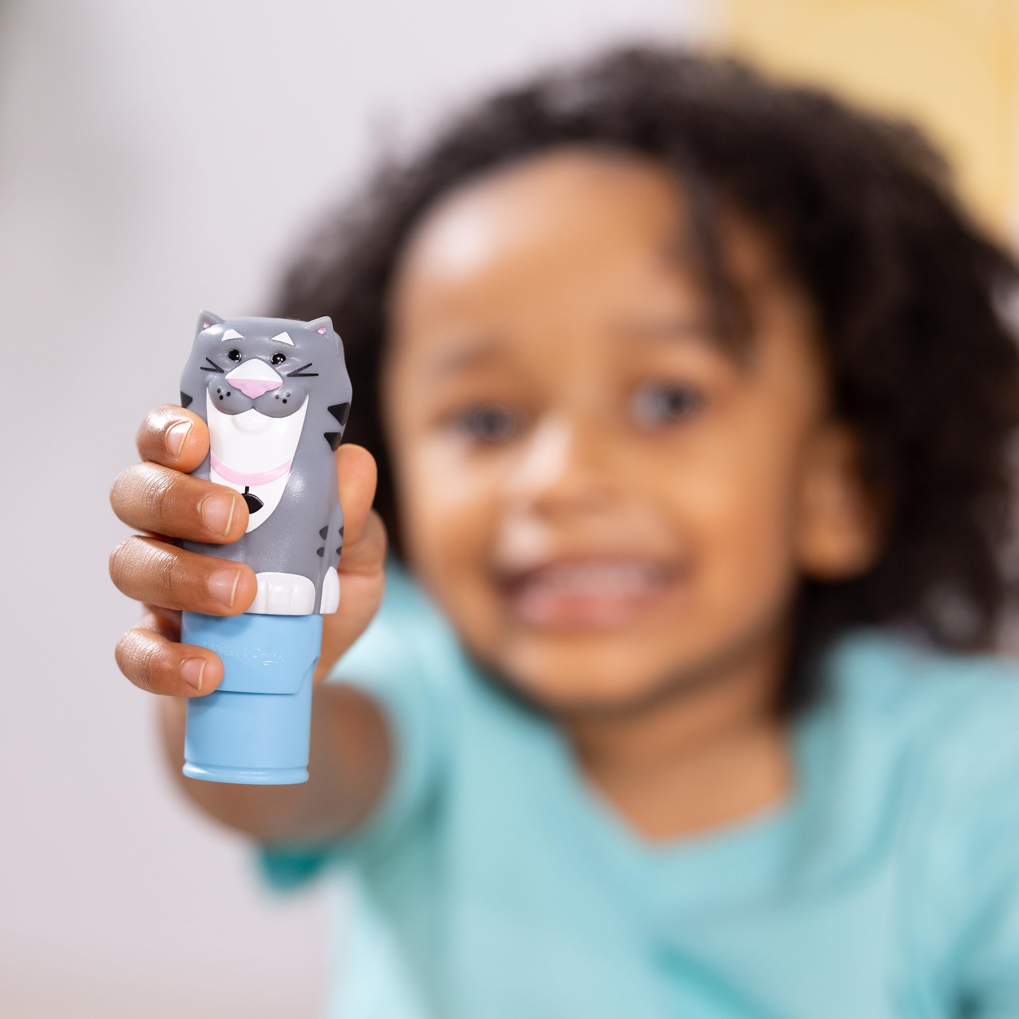 Melissa & Doug Sticker Wow!™ 24-Page Activity Pad and Sticker Stamper, 300 Stickers, Arts and Crafts Fidget Toy Collectible Character – Cat - for Kids Ages 3+ - FSC Certified