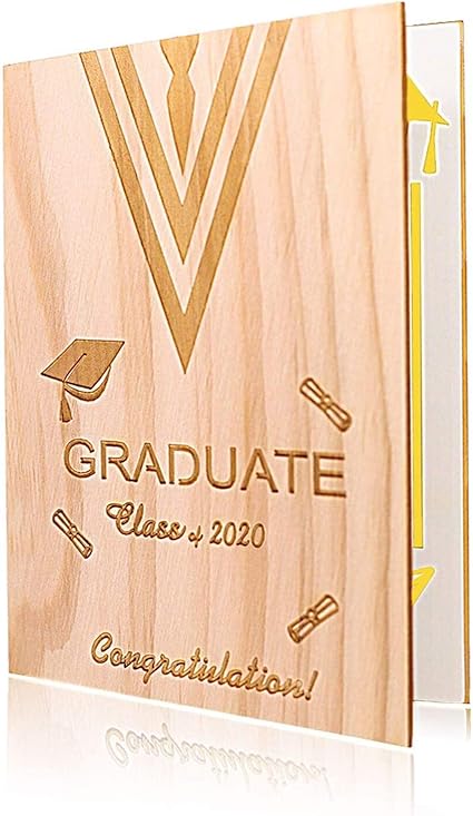 Class Of 2020 Biglietto Di Auguri Per Laurea In Legno Di Pino Naturale Con Busta 4 3 X 6 1 Cm Amazon It Cancelleria E Prodotti Per Ufficio