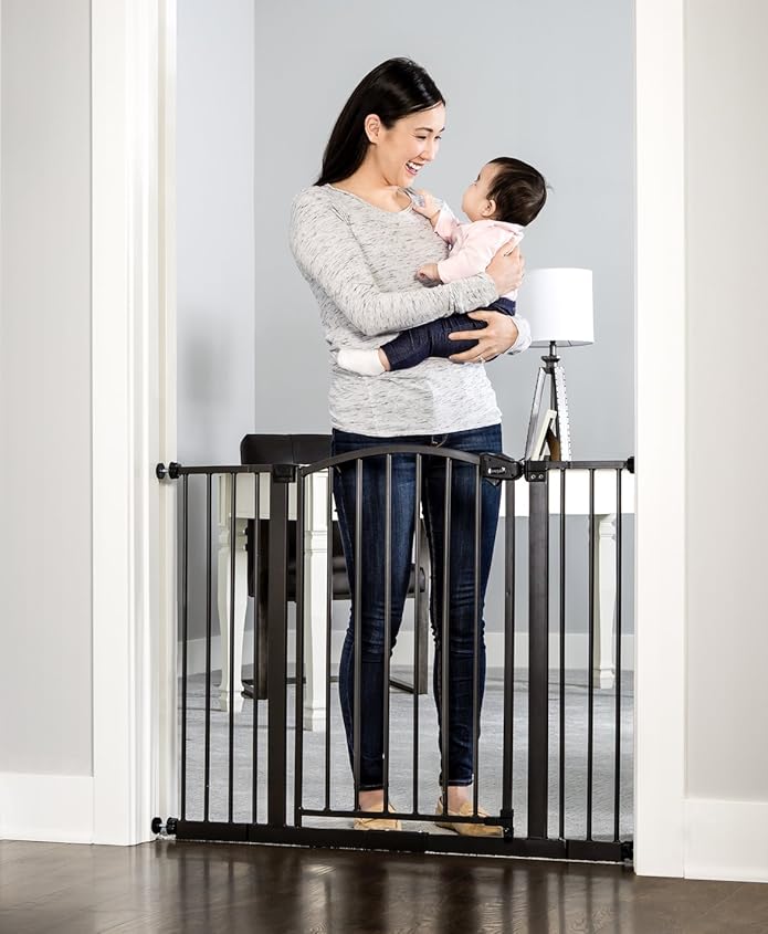 regalo extra wide walk through baby gate