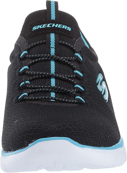 sketchers all black