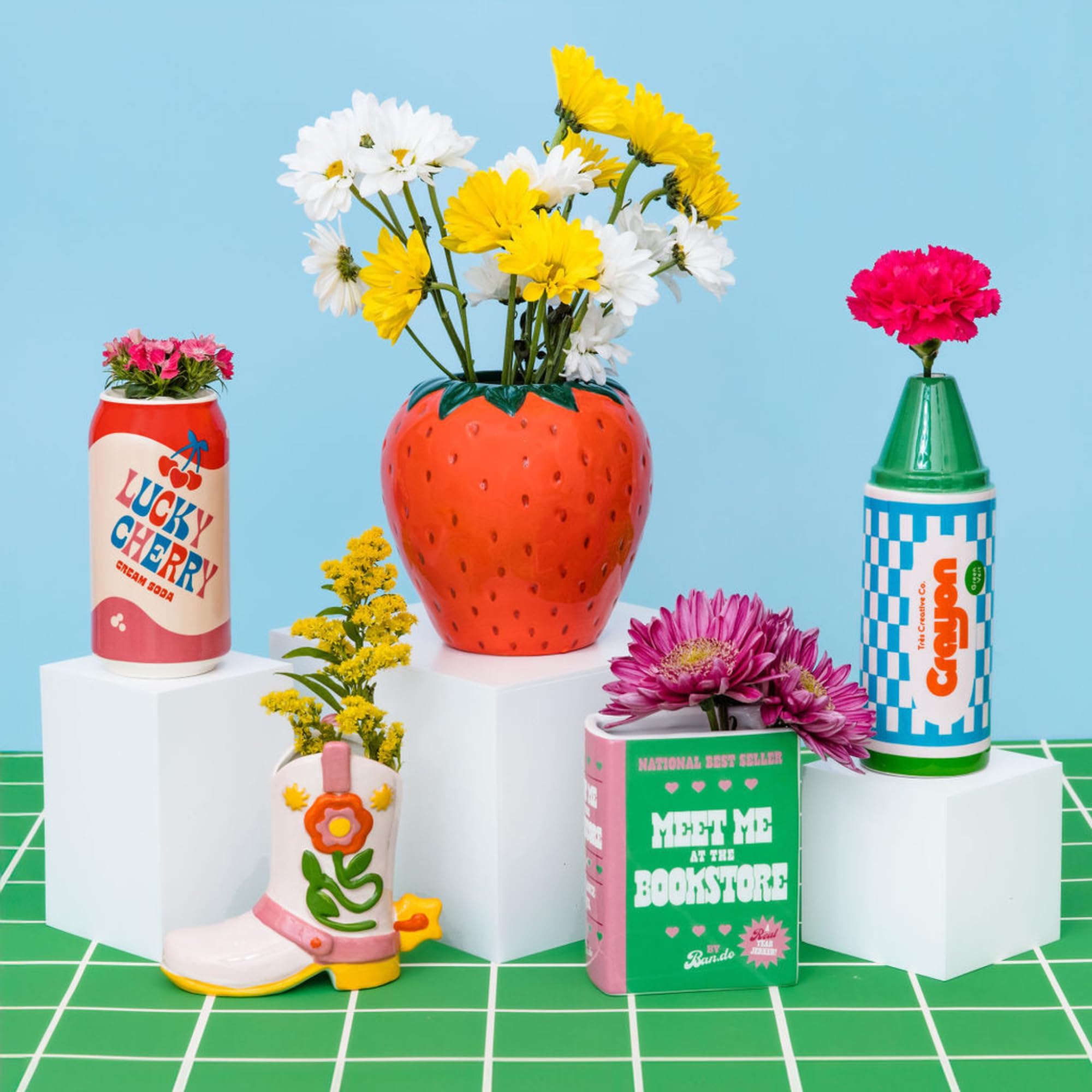 ban.do Vintage Inspired Strawberry Vase, Decorative Ceramic Vase, Large Flower Vase, Unique Strawberry Decor for Home/Kitchen/Office - Image 4